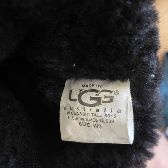 UGG Classic Tall, Black, W9 - Picture 4 of 8